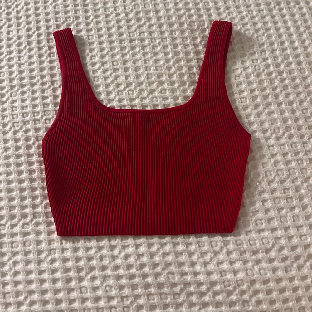 Aritzia knit tank top in red- XS